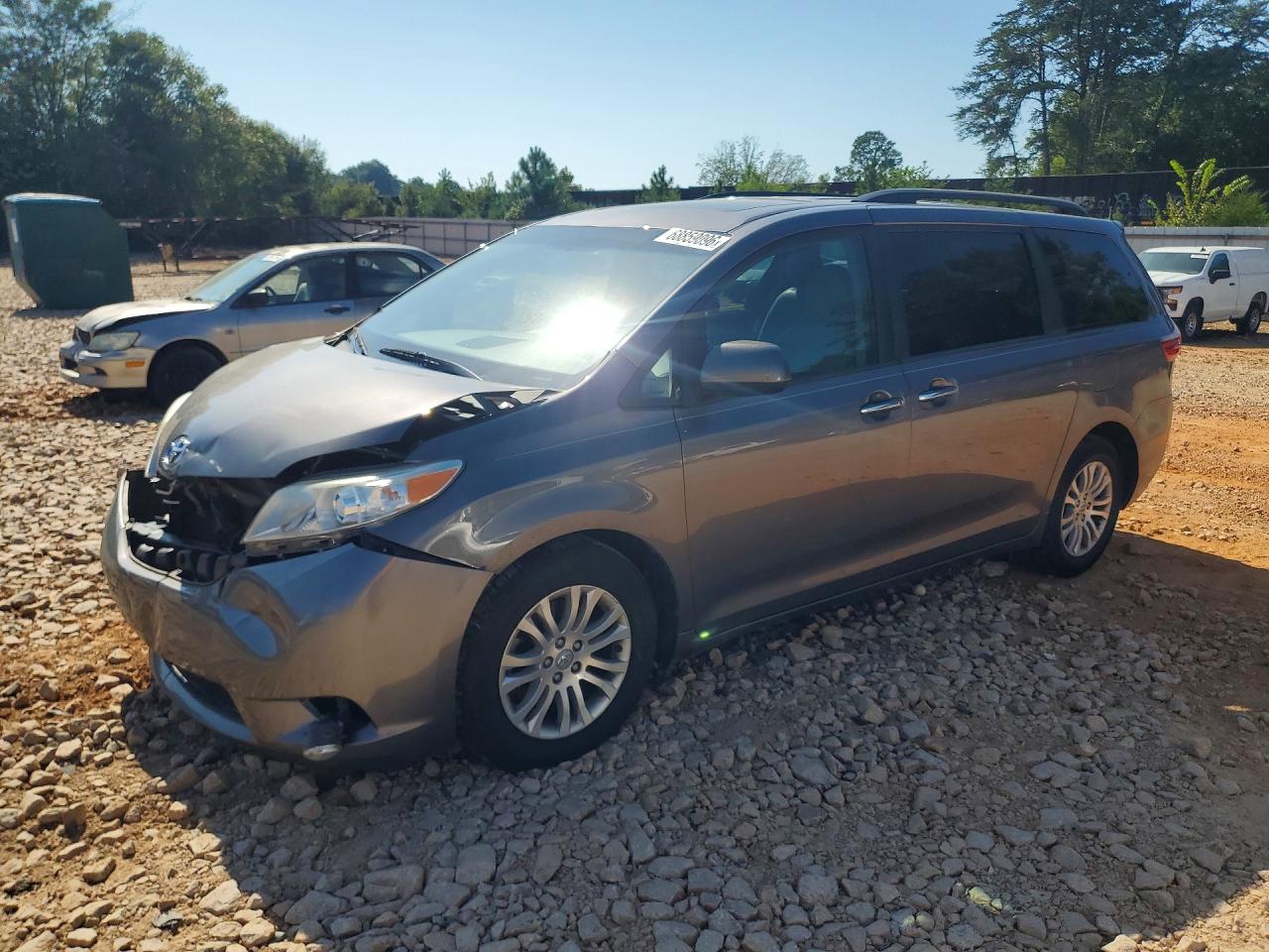 2017 TOYOTA SIENNA XLE 8-PASSENGER | 5TDYZ3DC5HS809257 | UPCARS
