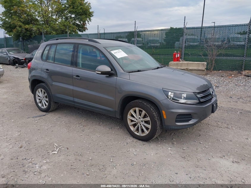 2018 VOLKSWAGEN TIGUAN LIMITED 2.0T | WVGBV7AX3JK003944 | UPCARS