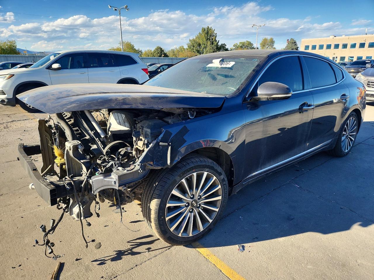 2018 KIA CADENZA PREMIUM | KNALC4J16J5101290 | UPCARS