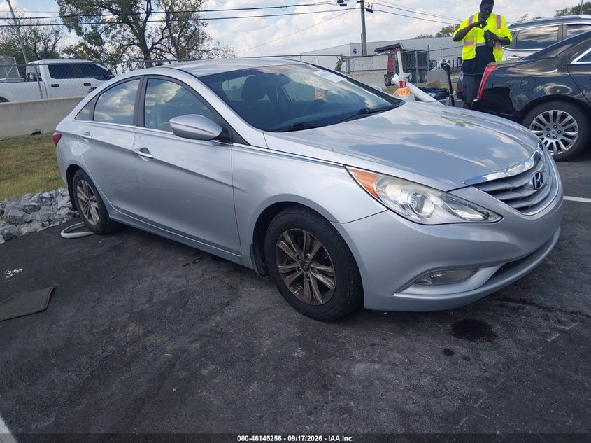 2013 HYUNDAI SONATA GLS | 5NPEB4AC6DH717611 | UPCARS