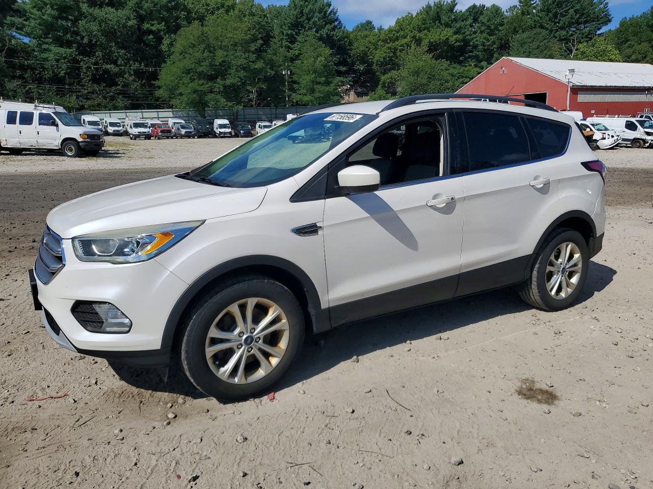 2017 FORD ESCAPE SE | 1FMCU9GD5HUD98675 | UPCARS