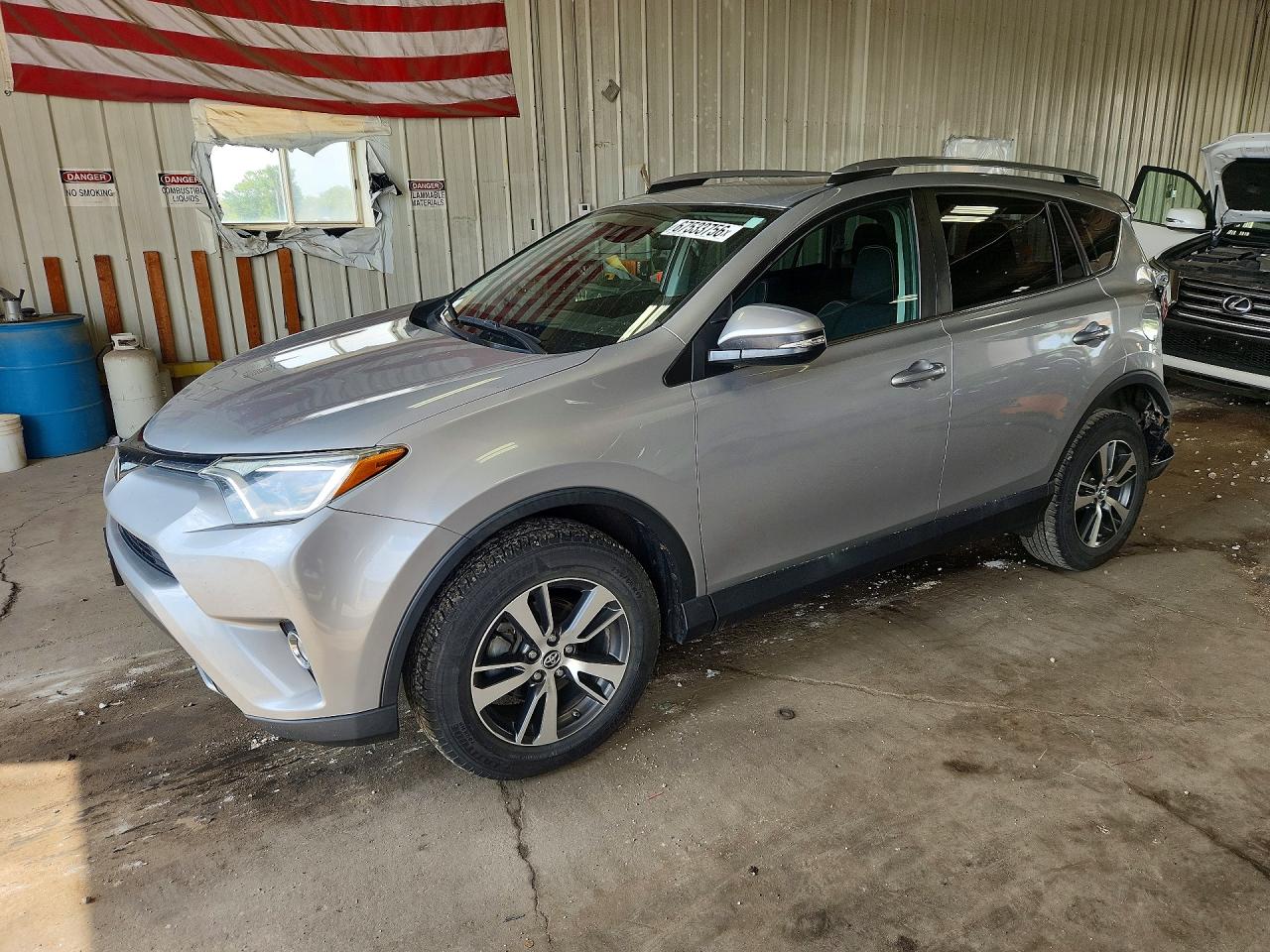 2018 TOYOTA RAV4 XLE | 2T3RFREV9JW721719 | UPCARS