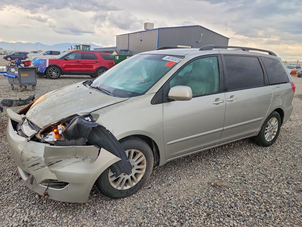 2010 TOYOTA SIENNA XLE | 5TDYK4CC3AS295393 | UPCARS