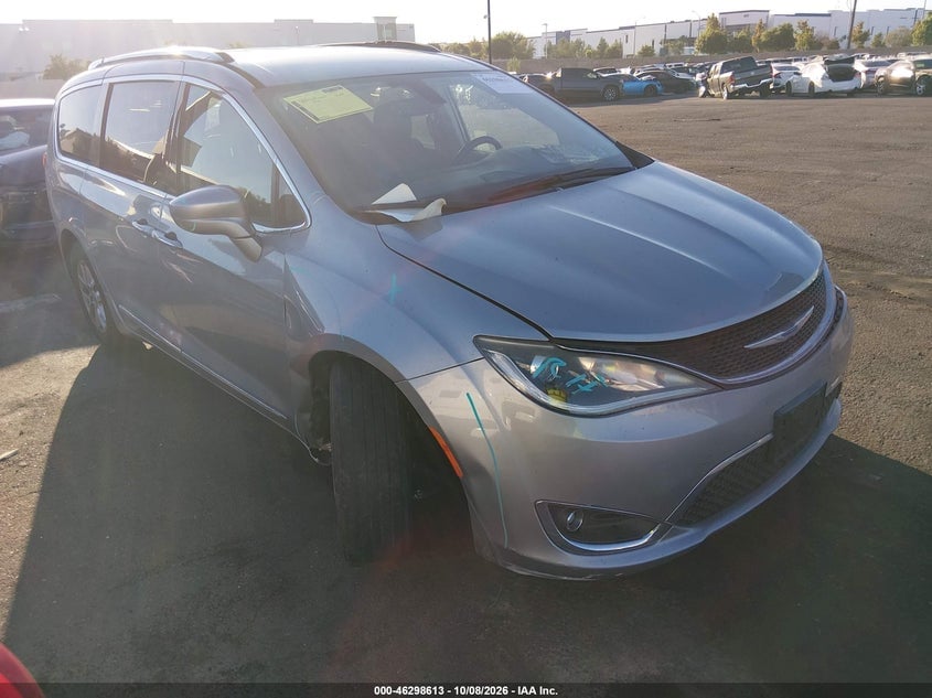 2020 CHRYSLER PACIFICA TOURING L | 2C4RC1BG2LR128264 | UPCARS