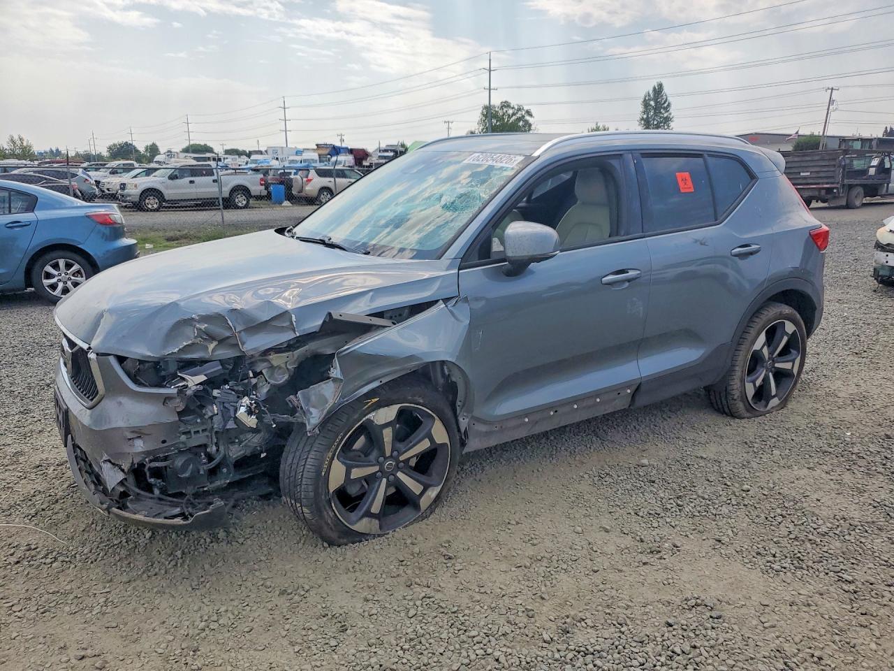 2019 VOLVO XC40 T5 MOMENTUM | YV4162UK4K2139384 | UPCARS