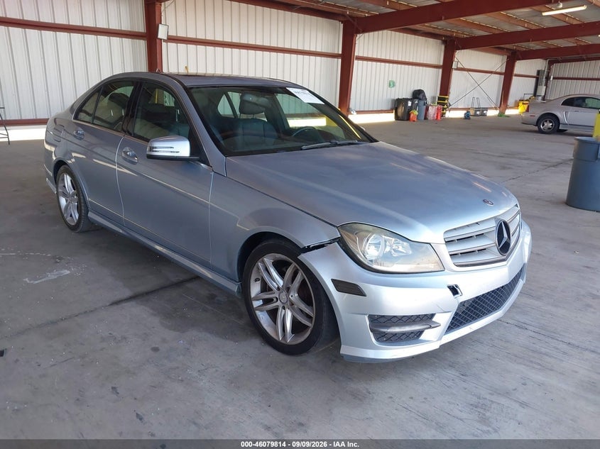 2013 MERCEDES-BENZ C 250 SPORT | WDDGF4HB4DA861682 | UPCARS