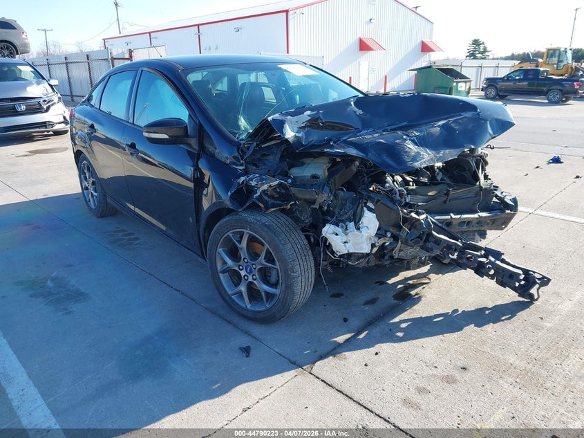 2014 FORD FOCU SE | 1FADP3F27EL127802 | UPCARS