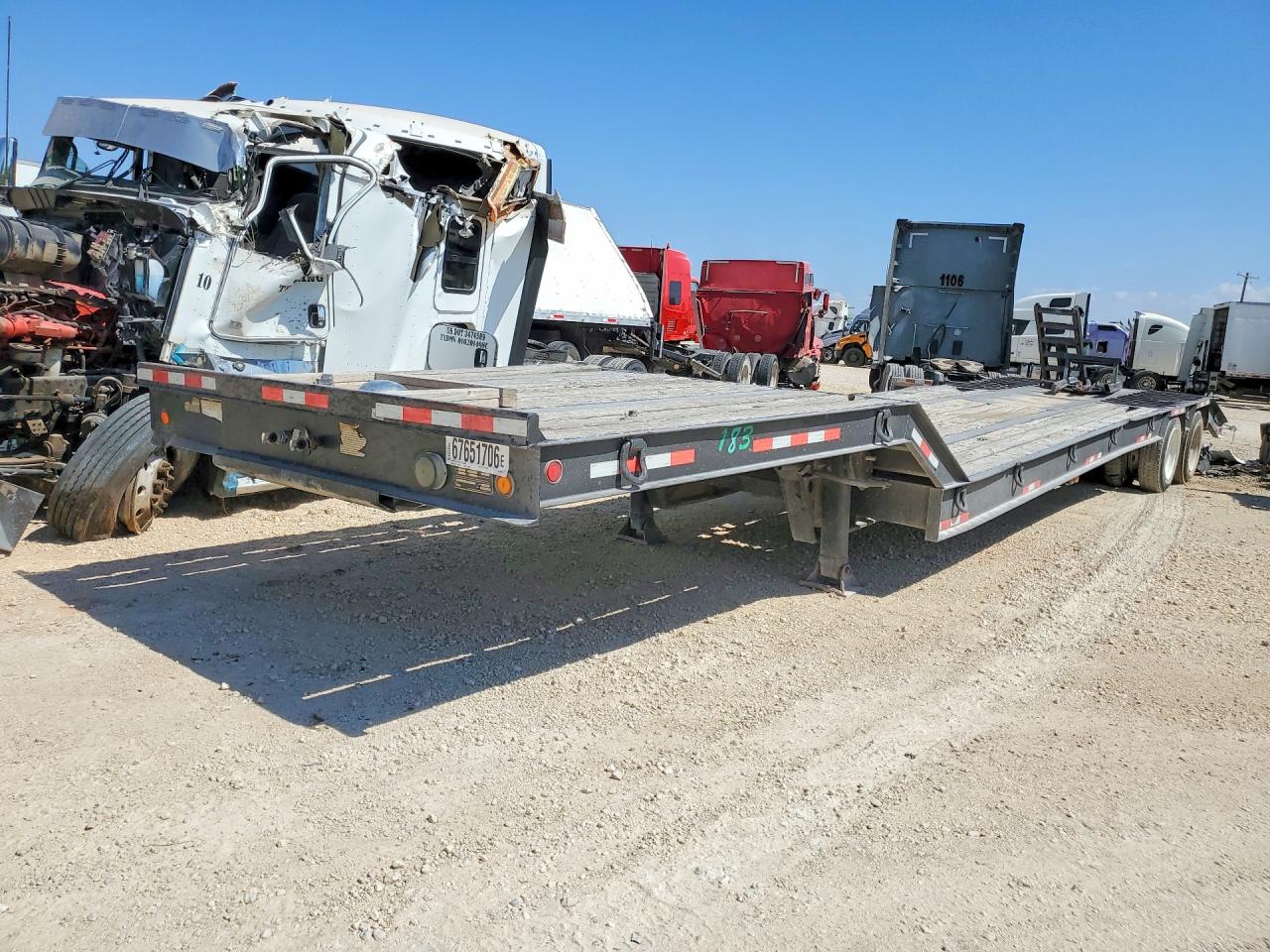 2006 VIKING UNKNOWN DROP DECK EQUIPMENT TRAILER | 1V9CR462X6N062942 | UPCARS