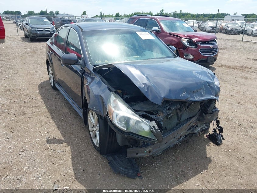 2013 SUBARU LEGACY 2.5I LIMITED | 4S3BMCJ62D3012964 | UPCARS