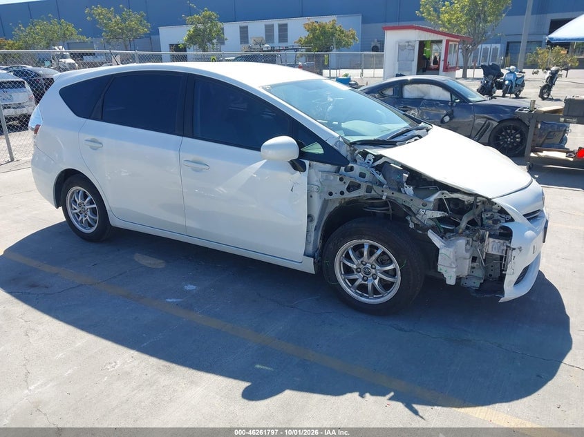 2014 TOYOTA PRIUS V TWO | JTDZN3EU4EJ004172 | UPCARS