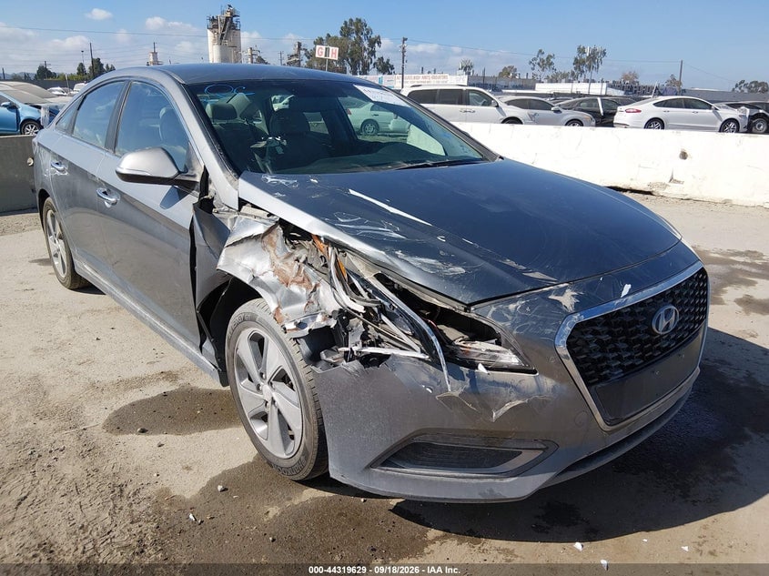 2017 HYUNDAI SONATA HYBRID LIMITED | KMHE34L31HA065497 | UPCARS