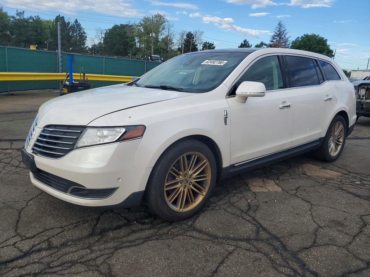 2017 LINCOLN MKT | 2LMHJ5AT5HBL01086 | UPCARS
