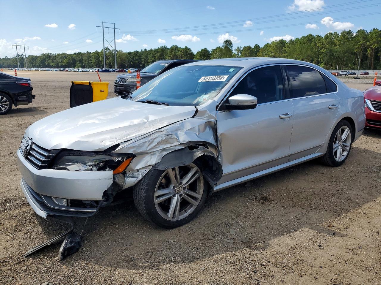 2015 VOLKSWAGEN PASSAT SE | 1VWBT7A33FC050106 | UPCARS