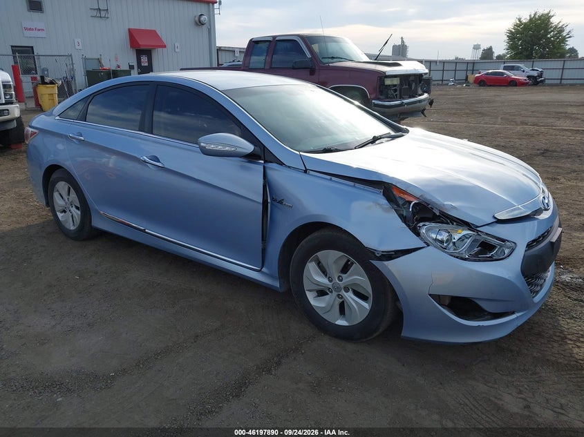 2013 HYUNDAI SONATA HYBRID | KMHEC4A48DA086983 | UPCARS