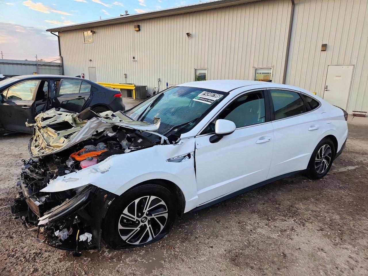 2026 HYUNDAI SONATA BLUE | KMHL24JJ1TA171601 | UPCARS