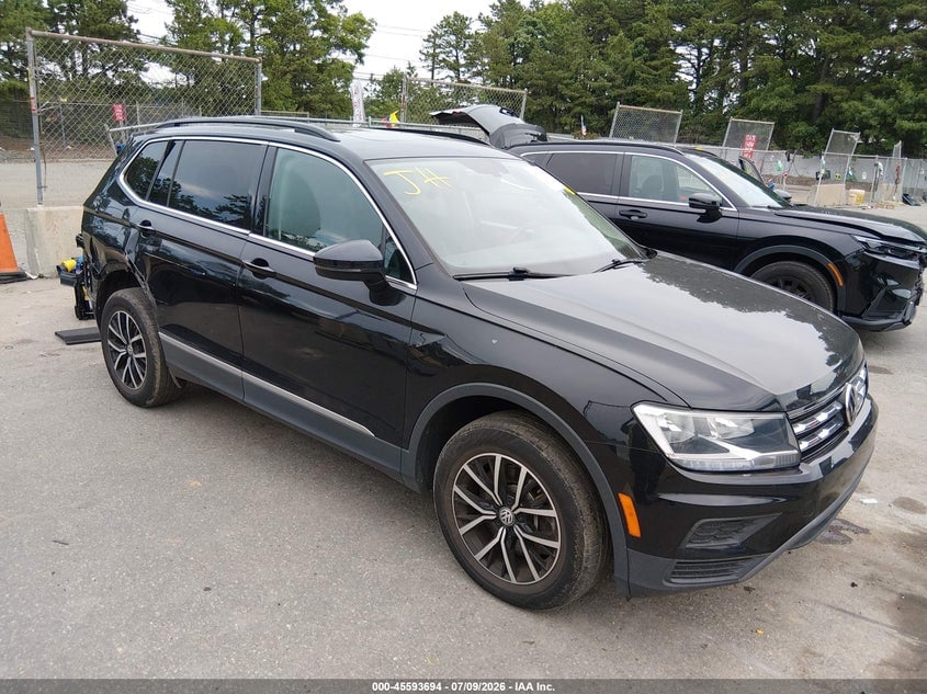2021 VOLKSWAGEN TIGUAN 2.0T SE/2.0T SE R-LINE BLACK/2.0T SEL | 3VV3B7AX1MM103279 | UPCARS