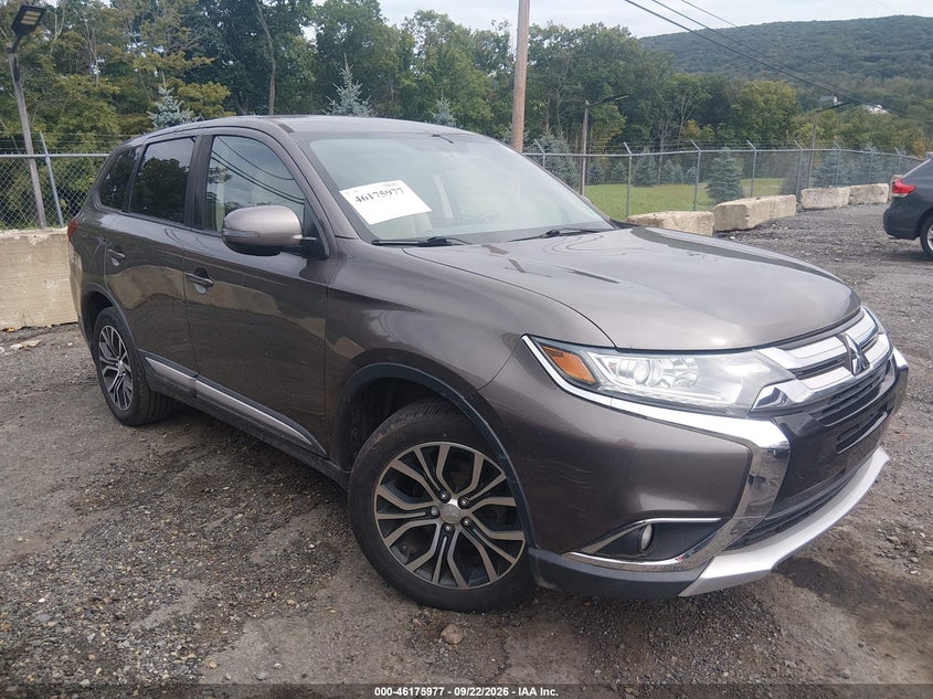 2016 MITSUBISHI OUTLANDER SE | JA4AD3A31GZ035004 | UPCARS