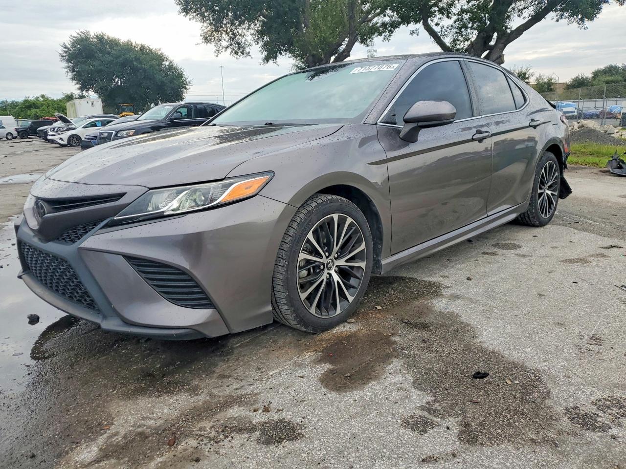 2019 TOYOTA CAMRY SE | 4T1B11HK7KU806975 | UPCARS