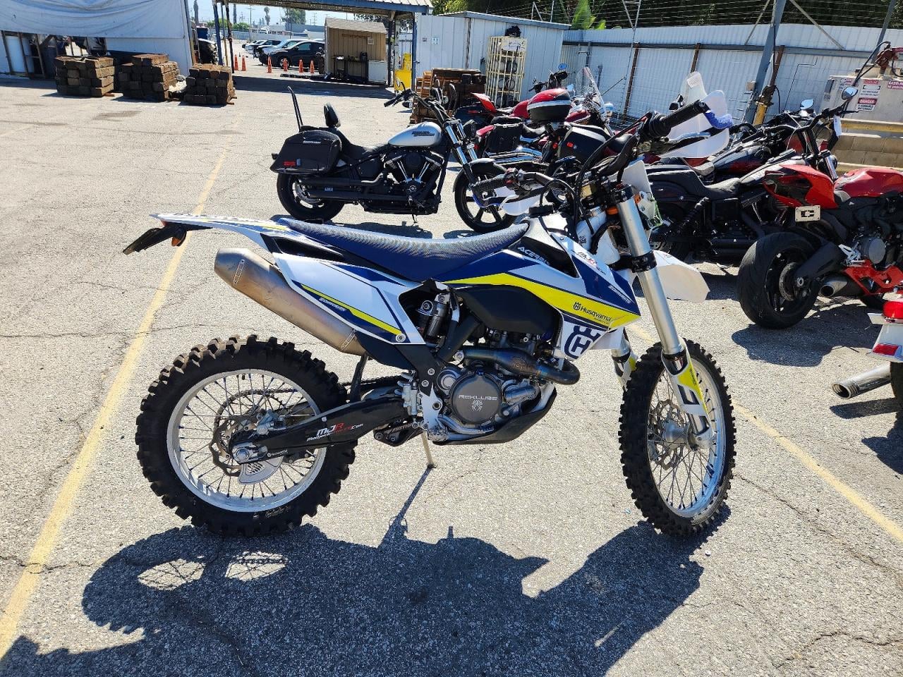 2015 HUSQVARNA MOTORCYCLE DIRT BIKE | VBKUAP407FM496402 | UPCARS