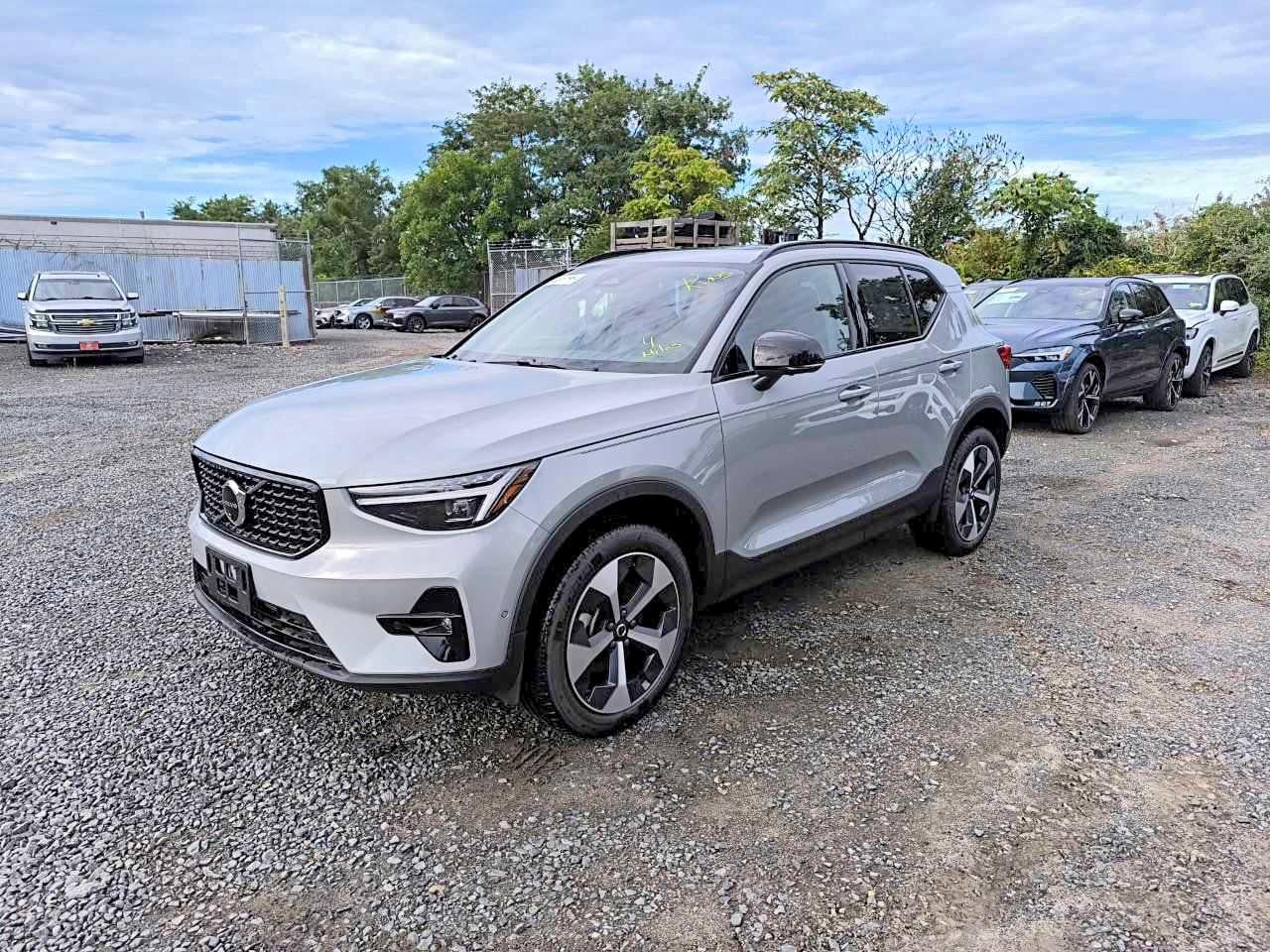 2026 VOLVO XC40 PLUS | YV4L12UC5T2790699 | UPCARS