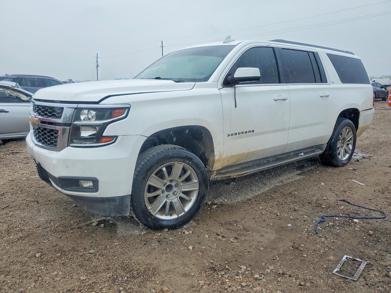 2015 CHEVROLET SUBURBAN C1500 LT | 1GNSCJKC4FR677223 | UPCARS