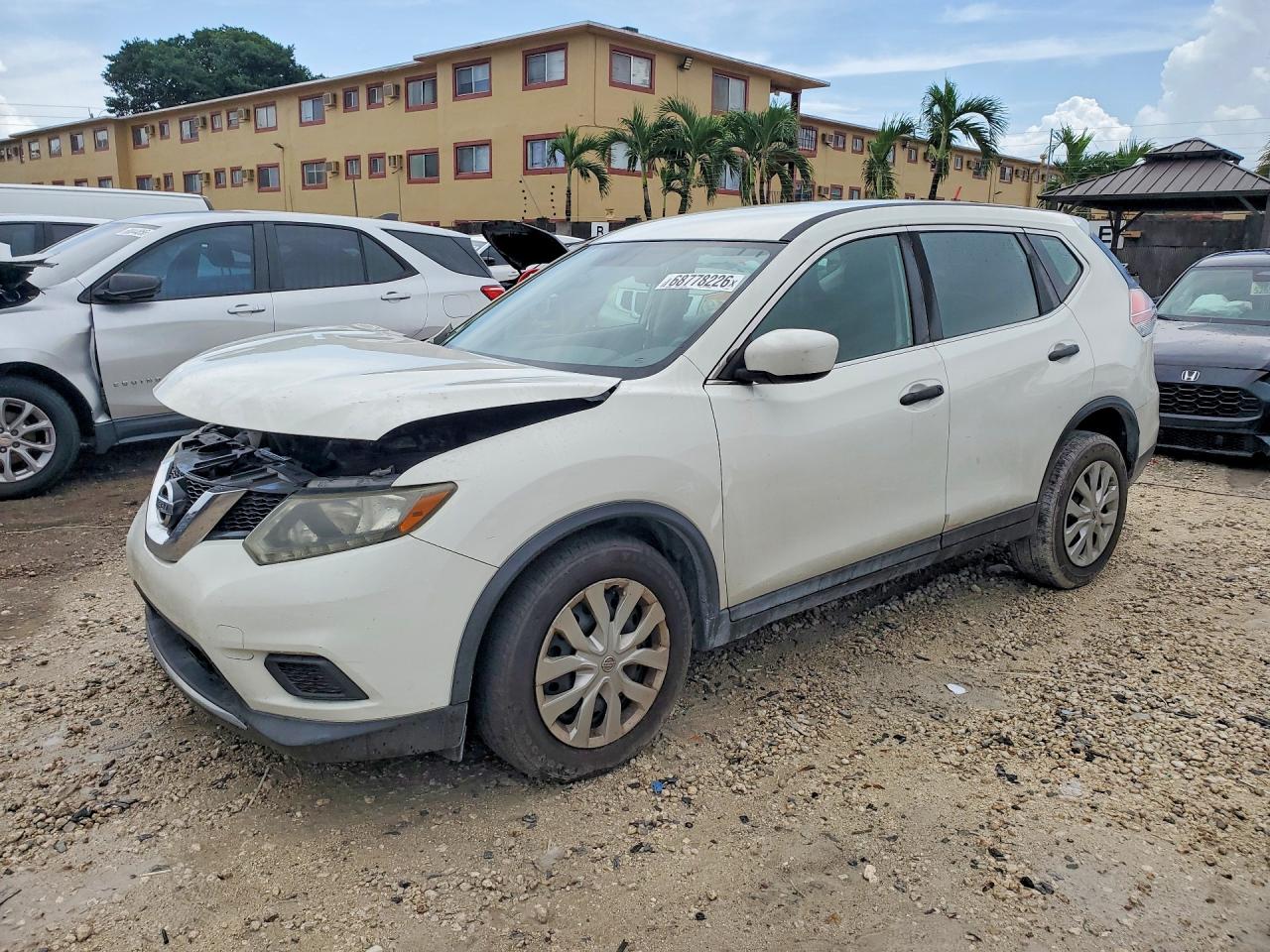 2016 NISSAN ROGUE S | 5N1AT2MV0GC782611 | UPCARS