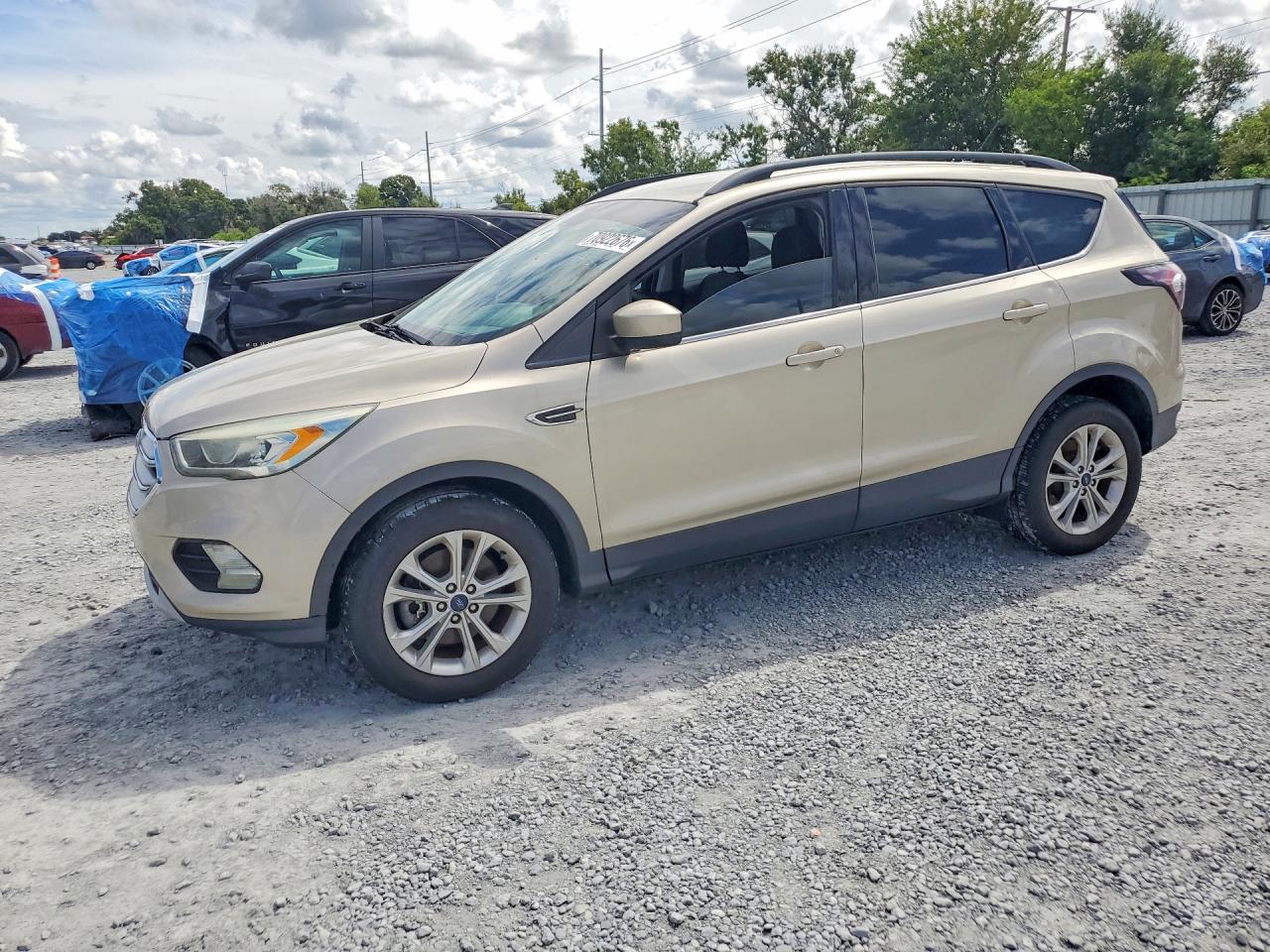 2017 FORD ESCAPE SE | 1FMCU9GD1HUC57702 | UPCARS