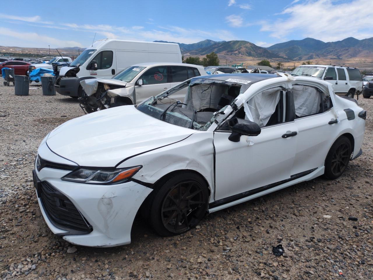 2018 TOYOTA CAMRY LE | JTNB11HK2J3037015 | UPCARS