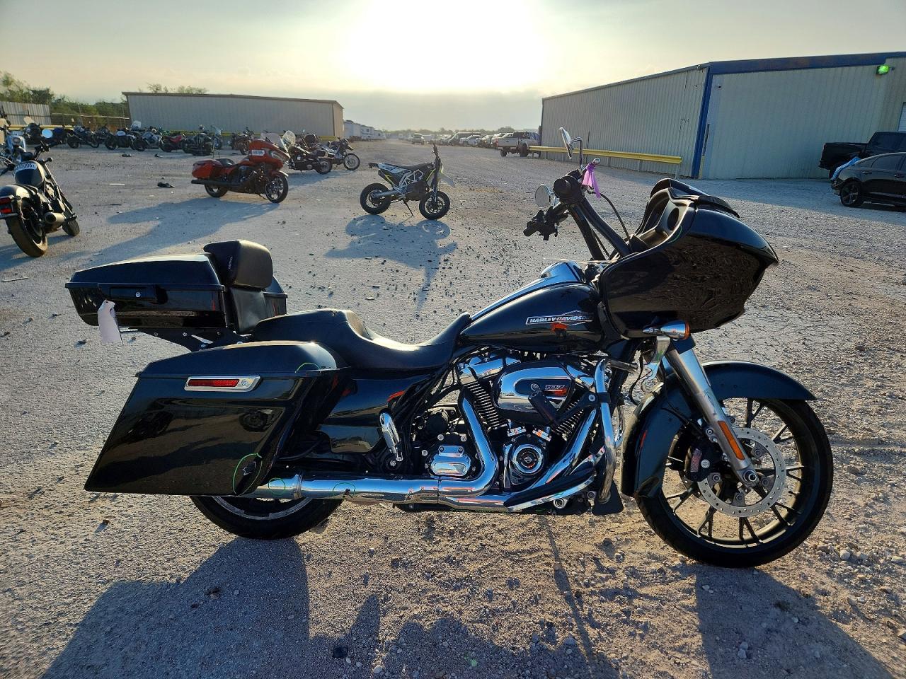 2022 HARLEY-DAVIDSON FL | 1HD1KHC12NB643784 | UPCARS