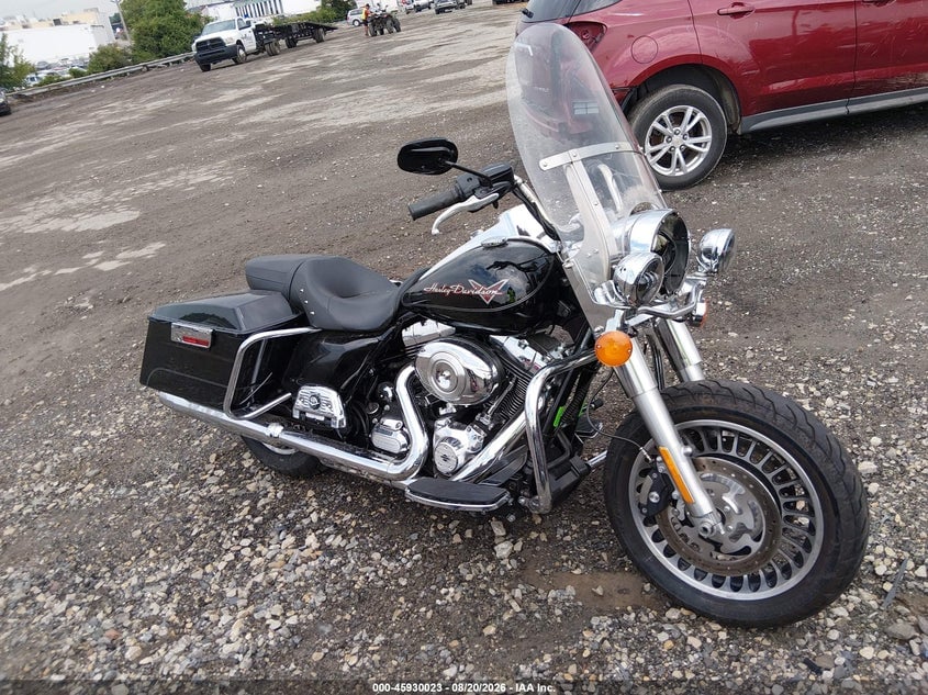 2012 HARLEY-DAVIDSON FLH ROAD KING | 1HD1FBM17CB601415 | UPCARS