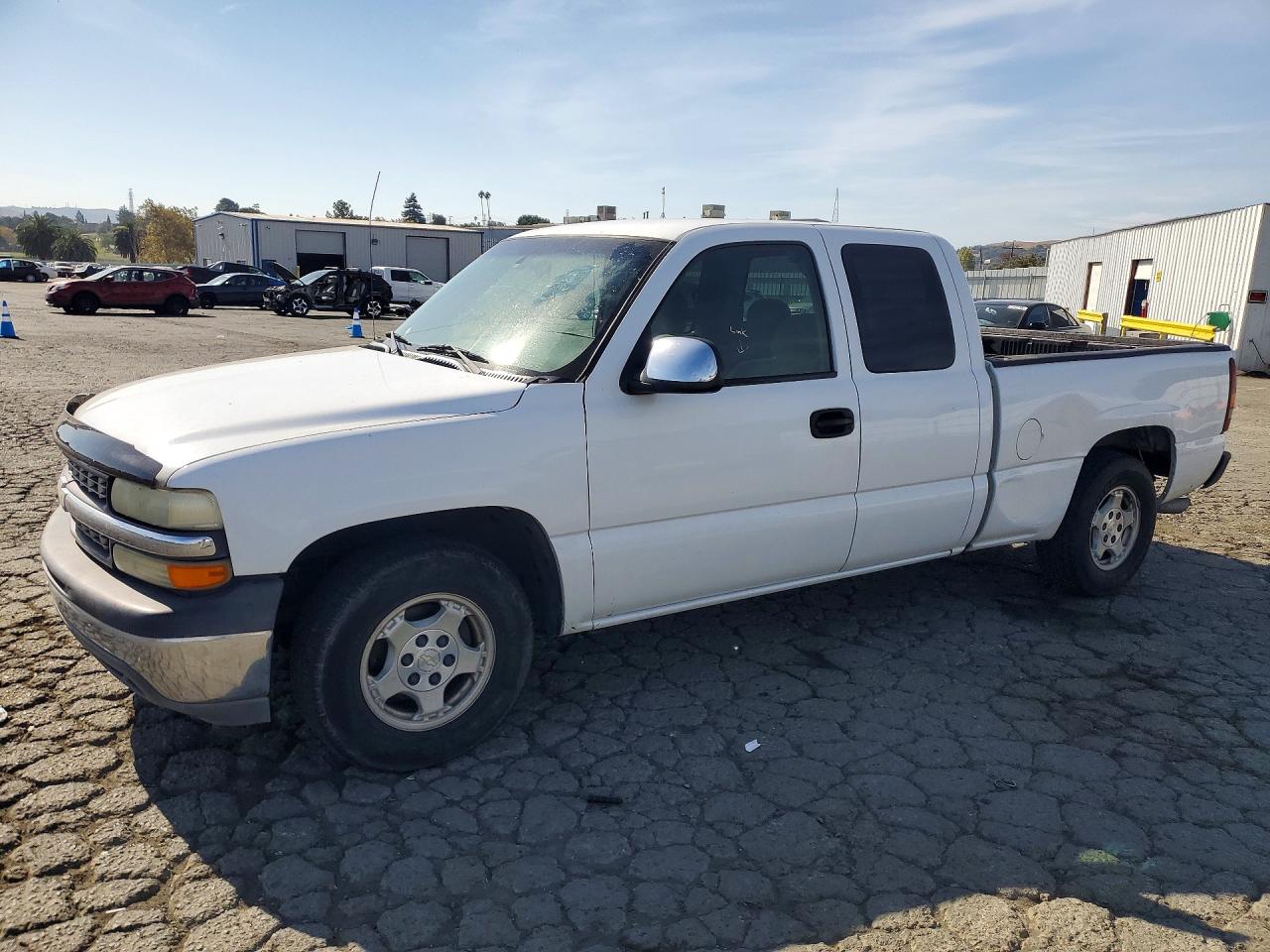 2000 CHEVROLET SILVERADO C1500 | 1GCEC19T4YZ283039 | UPCARS