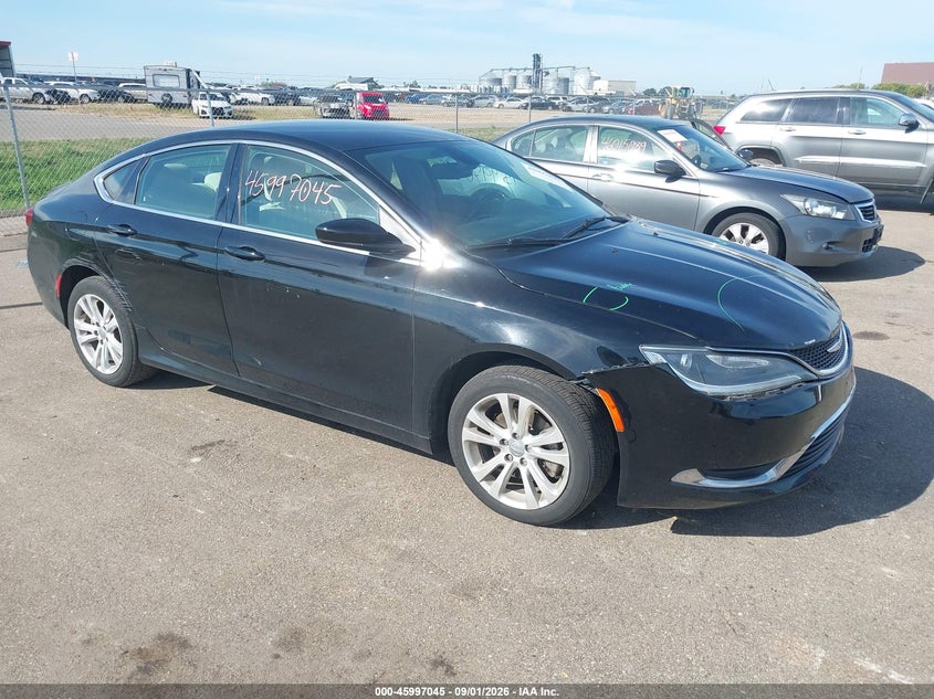 2015 CHRYSLER 200 LIMITED | 1C3CCCAB7FN704914 | UPCARS