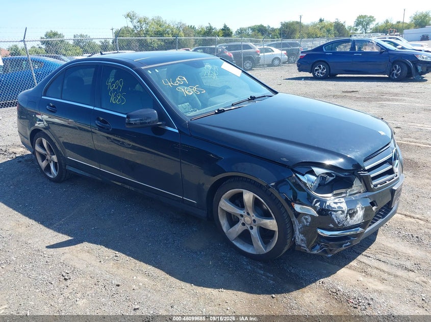 2014 MERCEDES-BENZ C 250 SPORT | WDDGF4HB5EA964725 | UPCARS