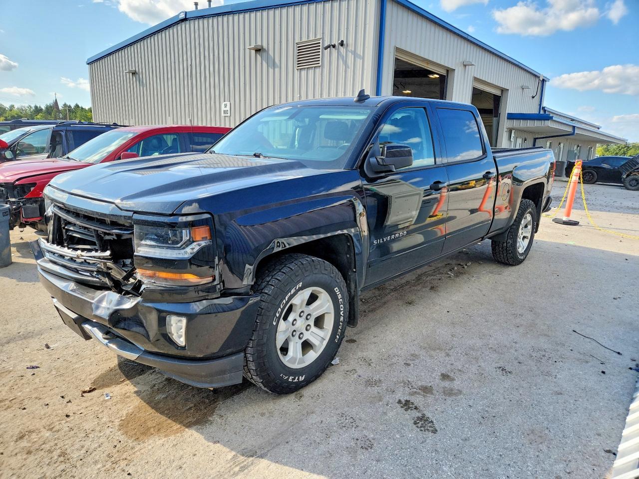 2017 CHEVROLET SILVERADO K1500 LT | 1GCUKREC3HF199914 | UPCARS