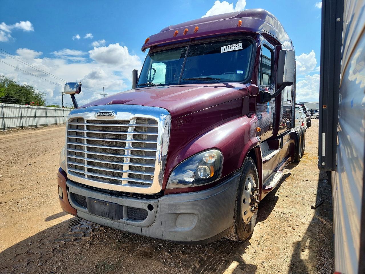 2018 FREIGHTLINER ALL OTHER SEMI TRUCK | 3AKJGLDV1JSJK1320 | UPCARS