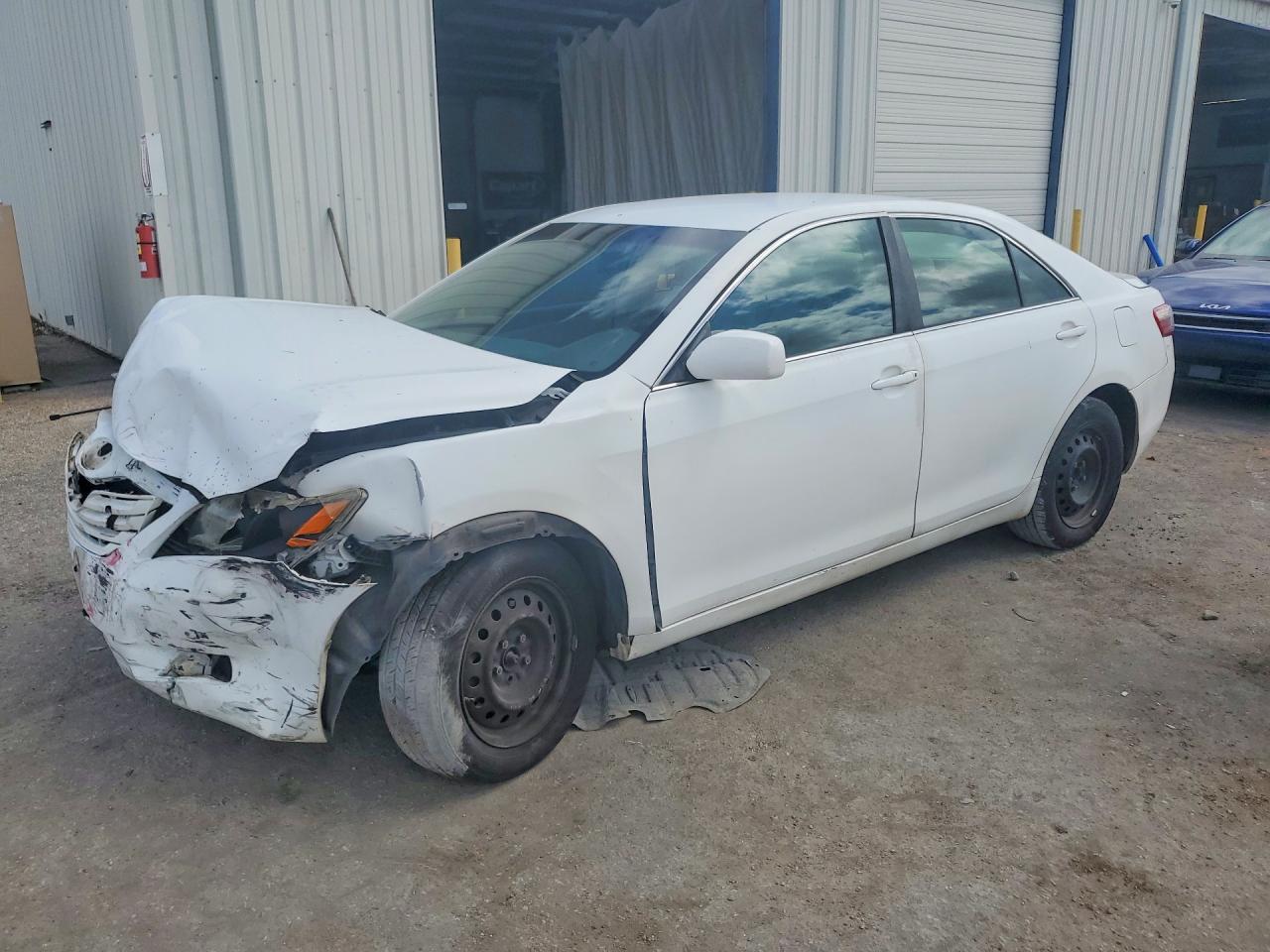 2007 TOYOTA CAMRY CE | 4T1BE46K47U694653 | UPCARS