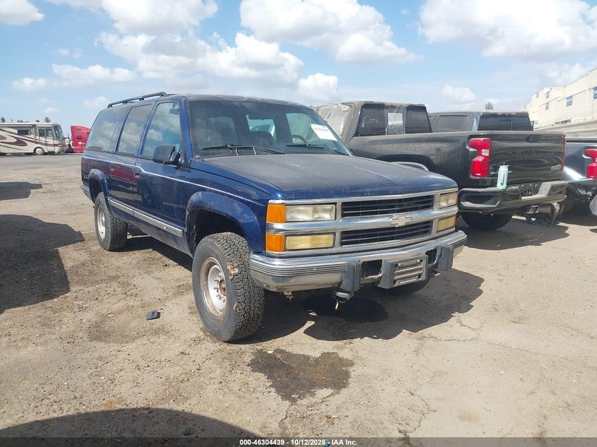 1994 CHEVROLET SUBURBAN K2500 | 1GNGK26F0RJ350839 | UPCARS