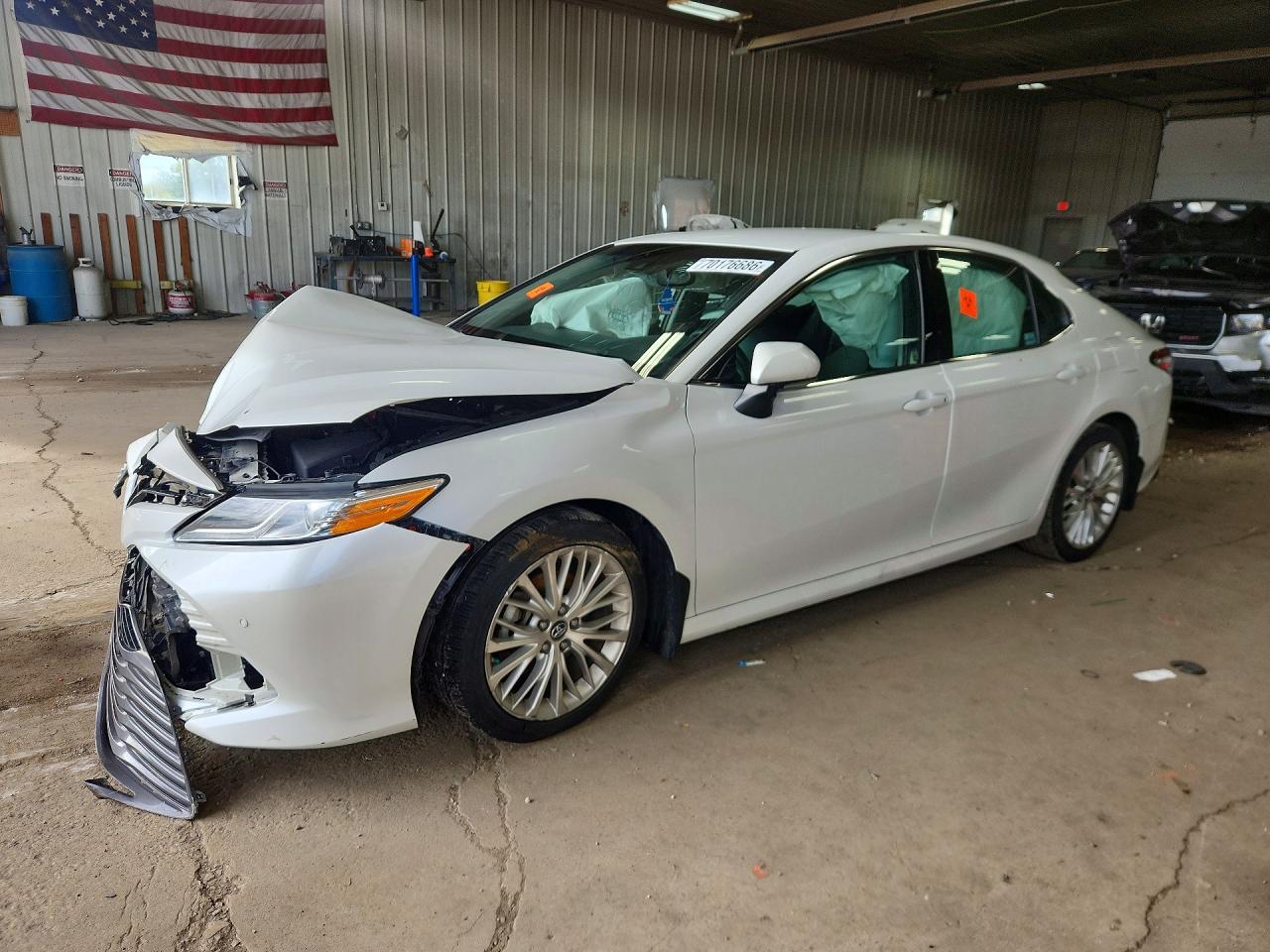 2018 TOYOTA CAMRY XLE | 4T1B11HK4JU046406 | UPCARS