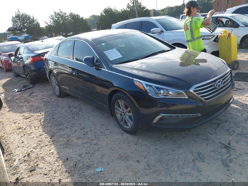 2015 HYUNDAI SONATA SE | 5NPE24AF2FH203235 | UPCARS