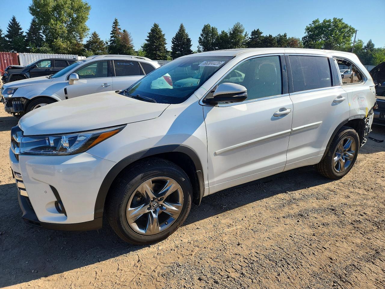 2017 TOYOTA HIGHLANDER LIMITED PLATINUM | 5TDDZRFH9HS362670 | UPCARS