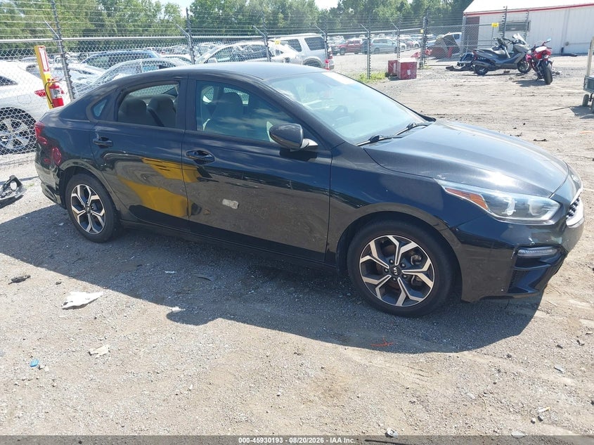 2021 KIA FORTE LXS | 3KPF24ADXME294503 | UPCARS