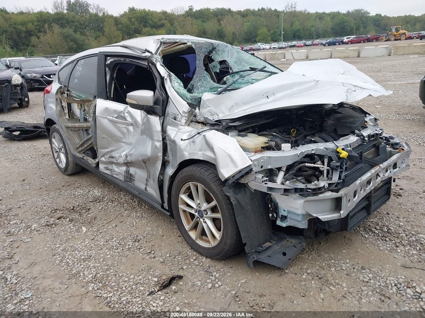 2015 FORD FOCU SE | 1FADP3K22FL370439 | UPCARS