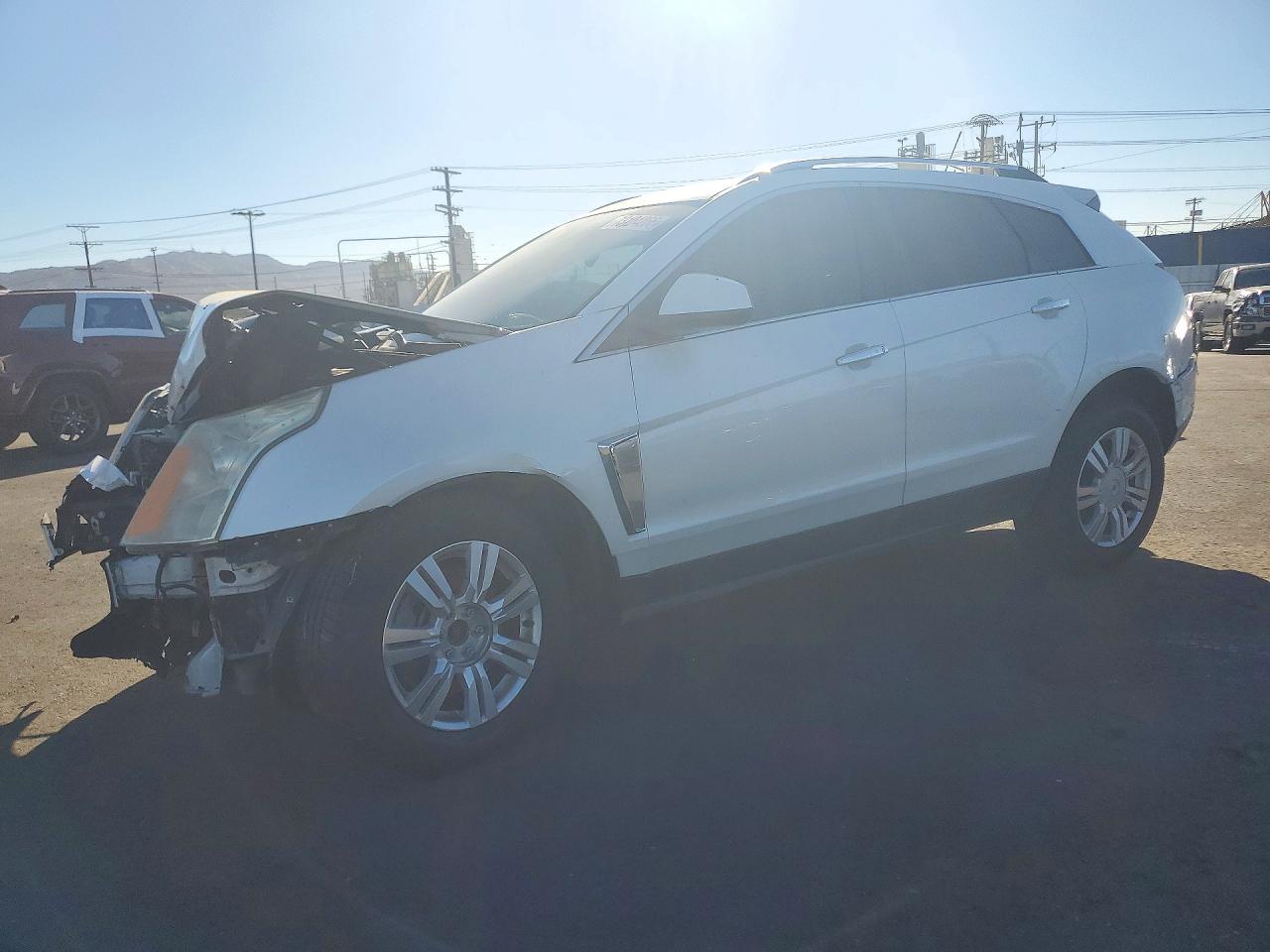 2015 CADILLAC SRX LUXURY COLLECTION | 3GYFNBE38FS584296 | UPCARS
