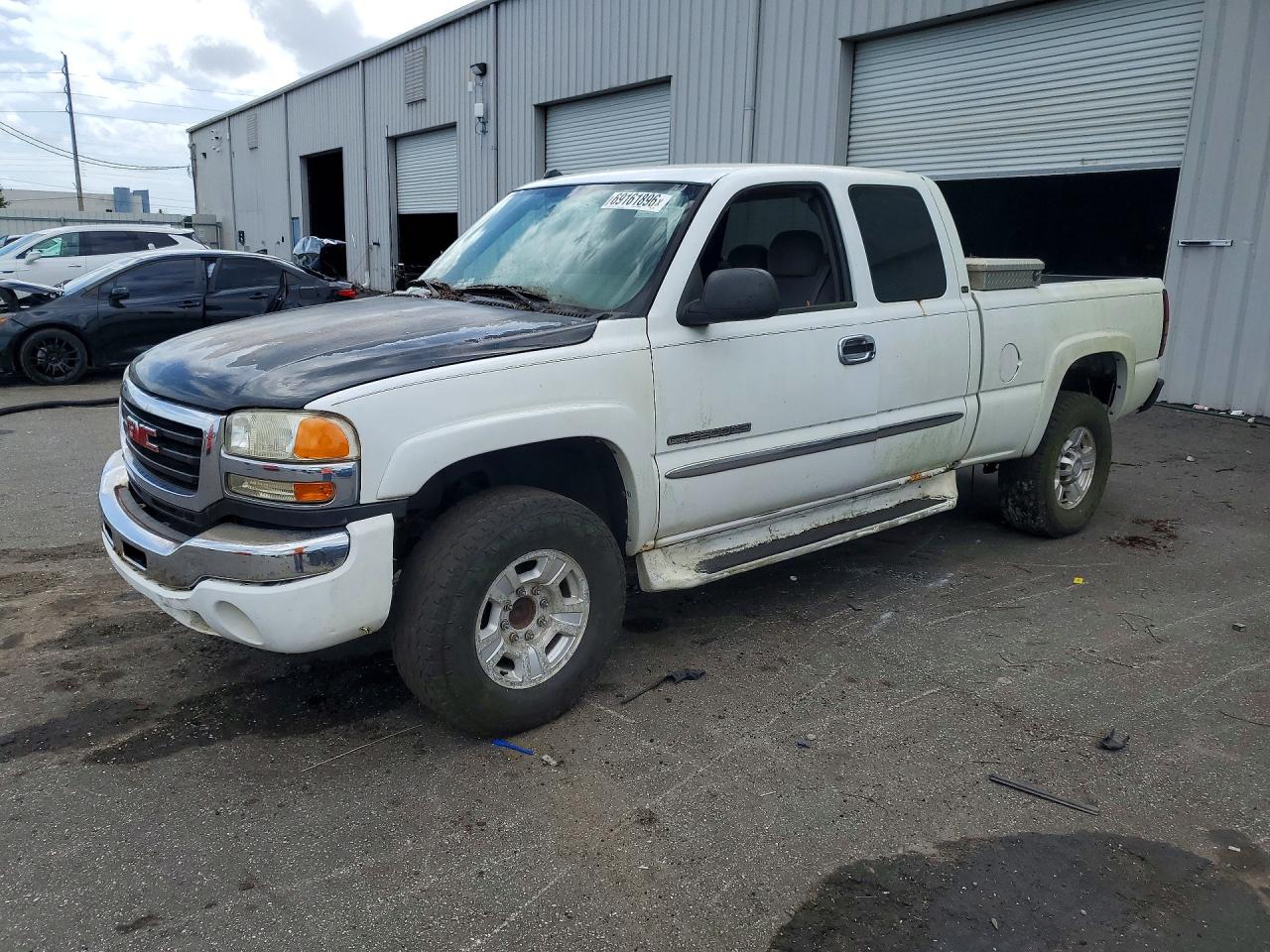 2004 GMC SIERRA C2500 HEAVY DUTY | 1GTHC29U04E138271 | UPCARS