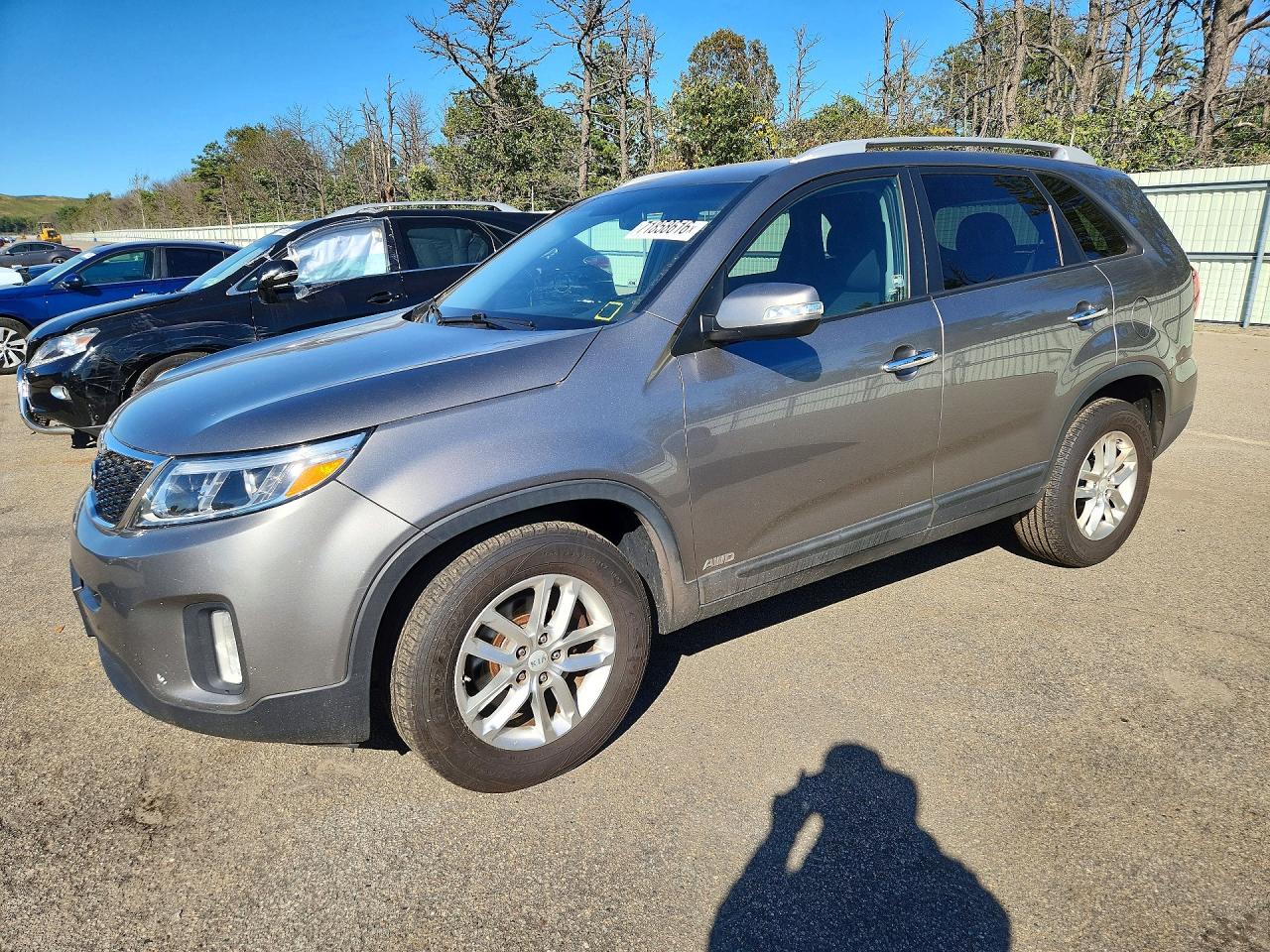 2014 KIA SORENTO LX | 5XYKTDA6XEG472265 | UPCARS