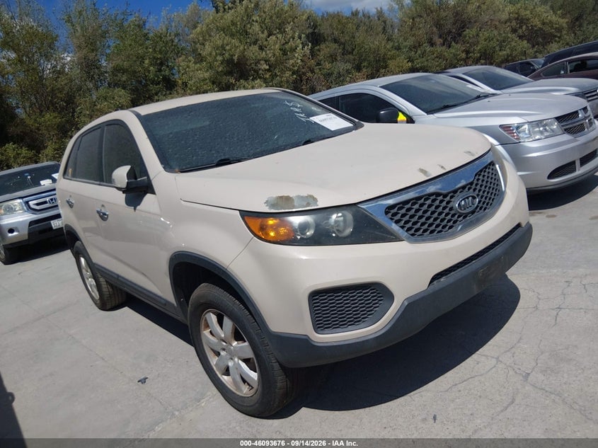 2011 KIA SORENTO LX | 5XYKT3A15BG053704 | UPCARS