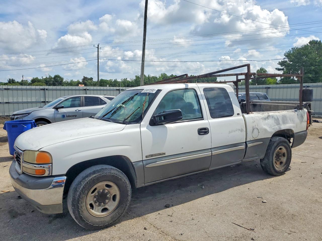 2000 GMC SIERRA C2500 | 1GTFC29U7YE290710 | UPCARS