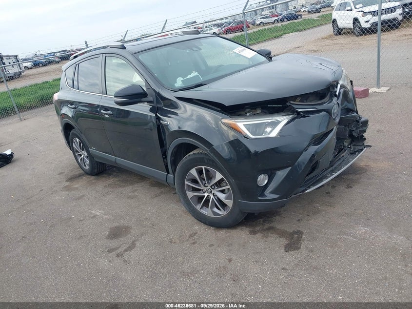 2018 TOYOTA RAV4 HYBRID XLE | JTMRJREVXJD223914 | UPCARS