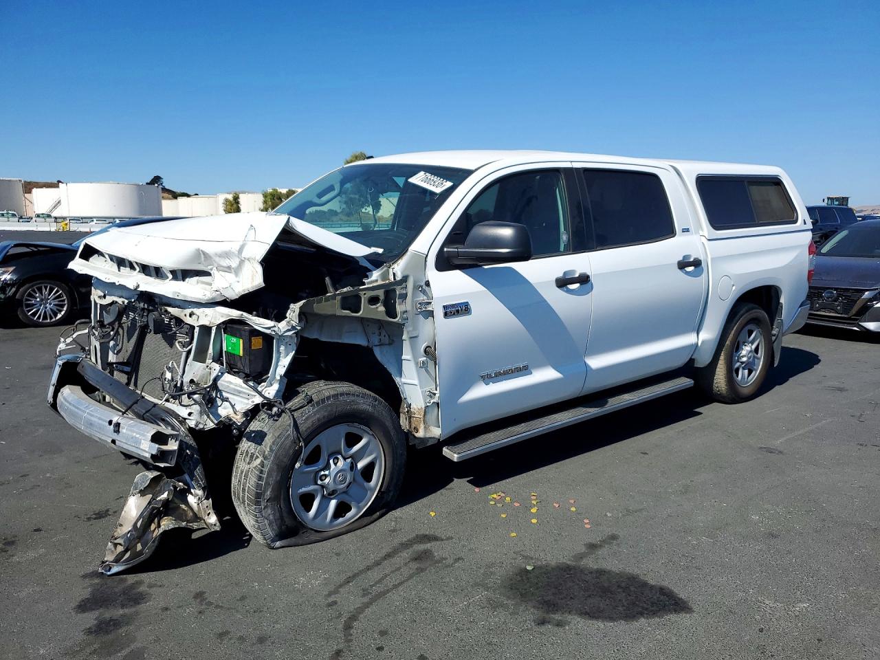 2017 TOYOTA TUNDRA CREWMAX SR5 | 5TFEY5F14HX217369 | UPCARS