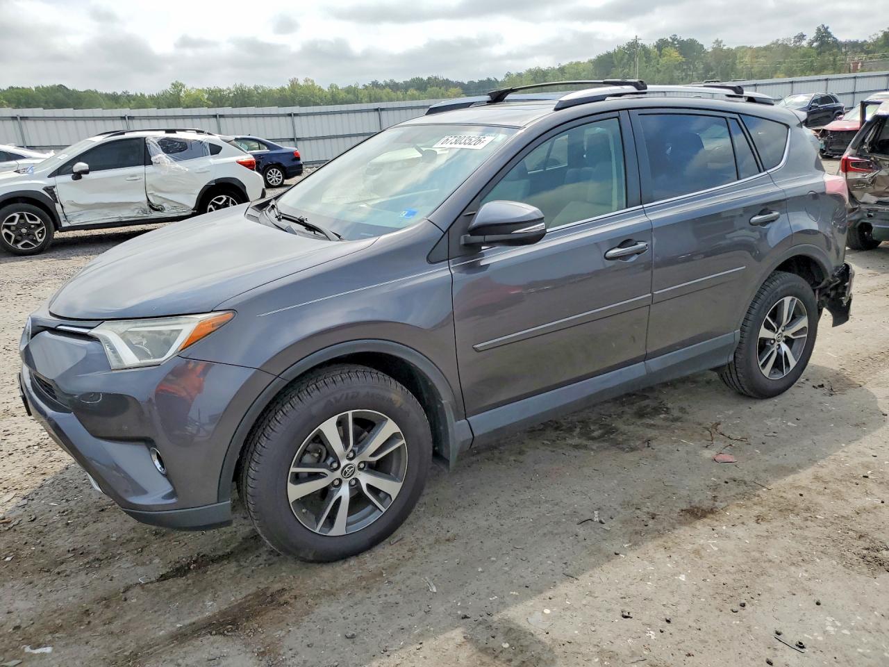 2016 TOYOTA RAV4 XLE | JTMRFREV3GJ095673 | UPCARS